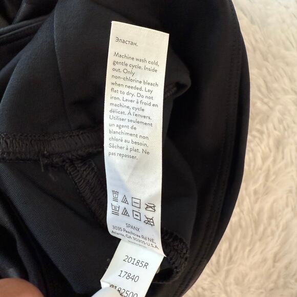 Spanx Leggings Women’s | Black Camo Print High Rise Compression | Medium - Picture 7 of 10